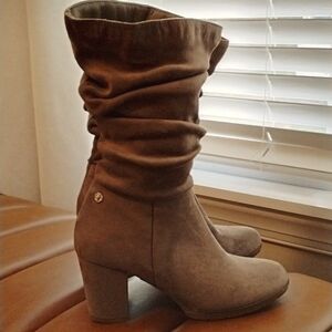 Ann Klein Suede Boots size 6